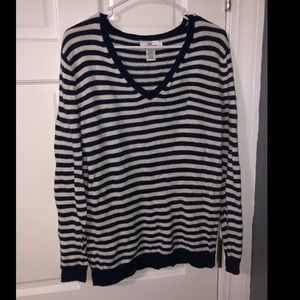 Vineyard vines sweater